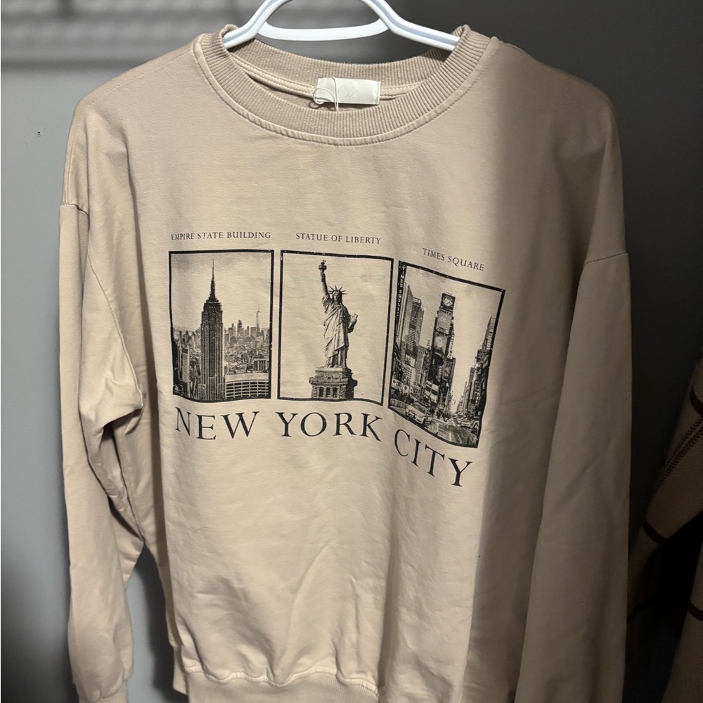 New York City Graphic Sweatshirt